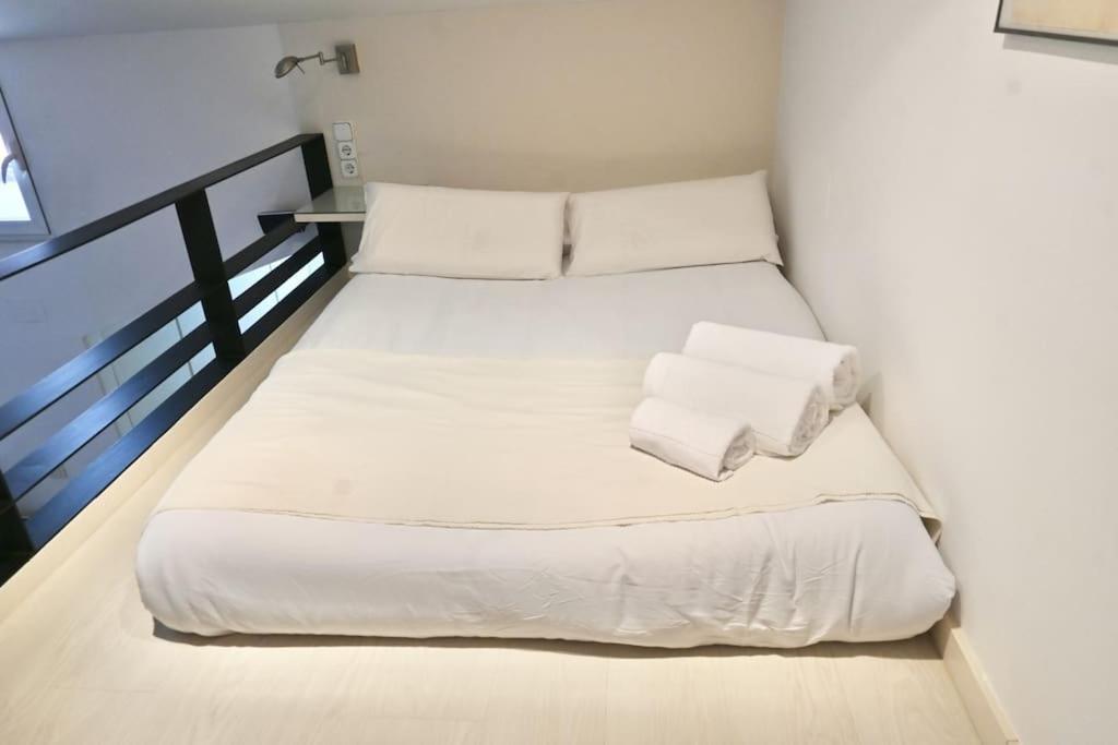 For You Rentals Apartamento Temporal Con Encanto A Pocos Metros Del Sol Myr13 Madrid Extérieur photo